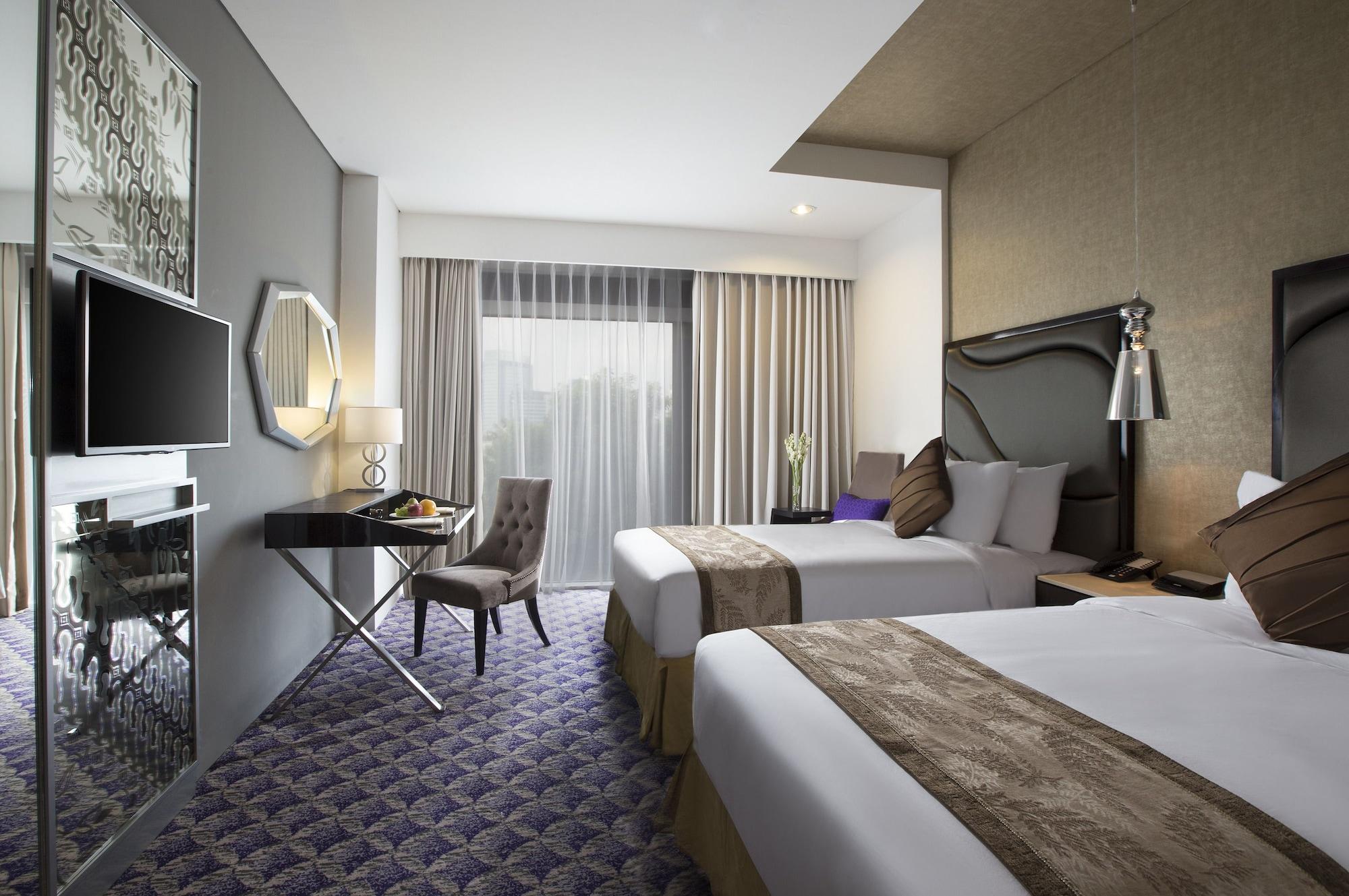 Aston Bellevue Radio Dalam Hotel Jakarta Exterior photo