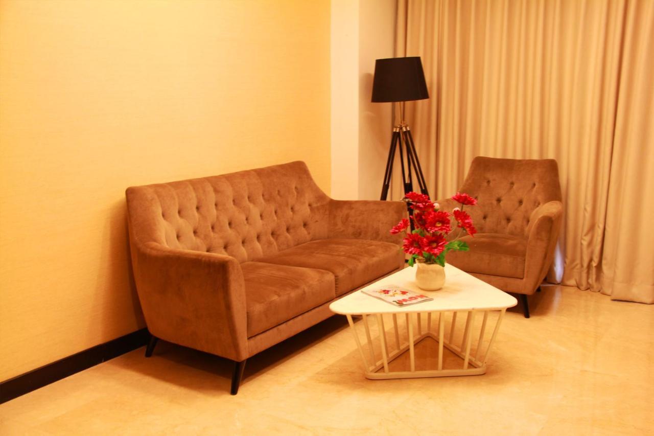 Aston Bellevue Radio Dalam Hotel Jakarta Exterior photo