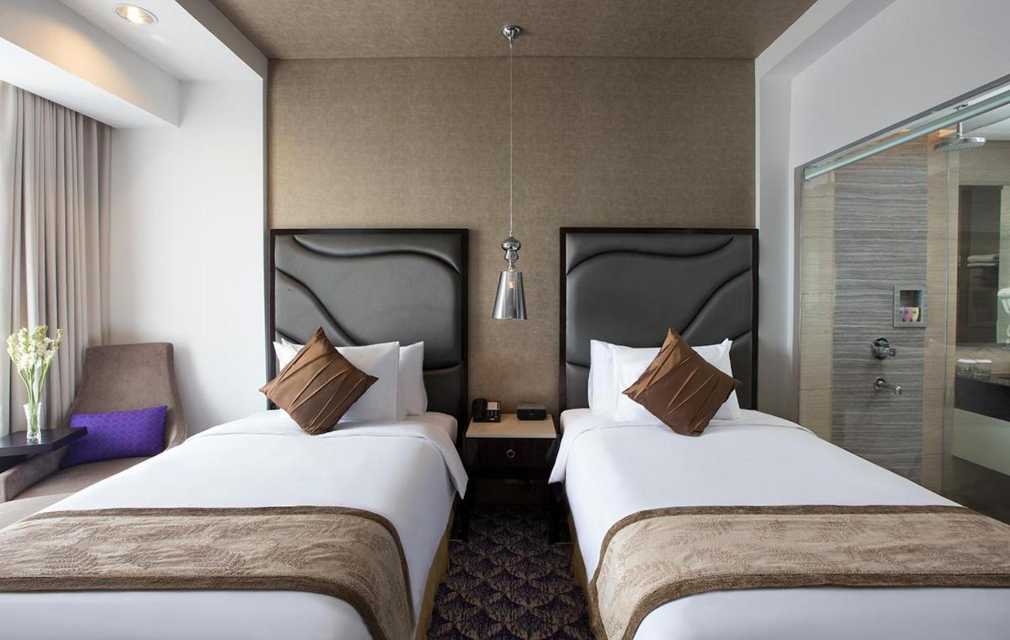 Aston Bellevue Radio Dalam Hotel Jakarta Exterior photo