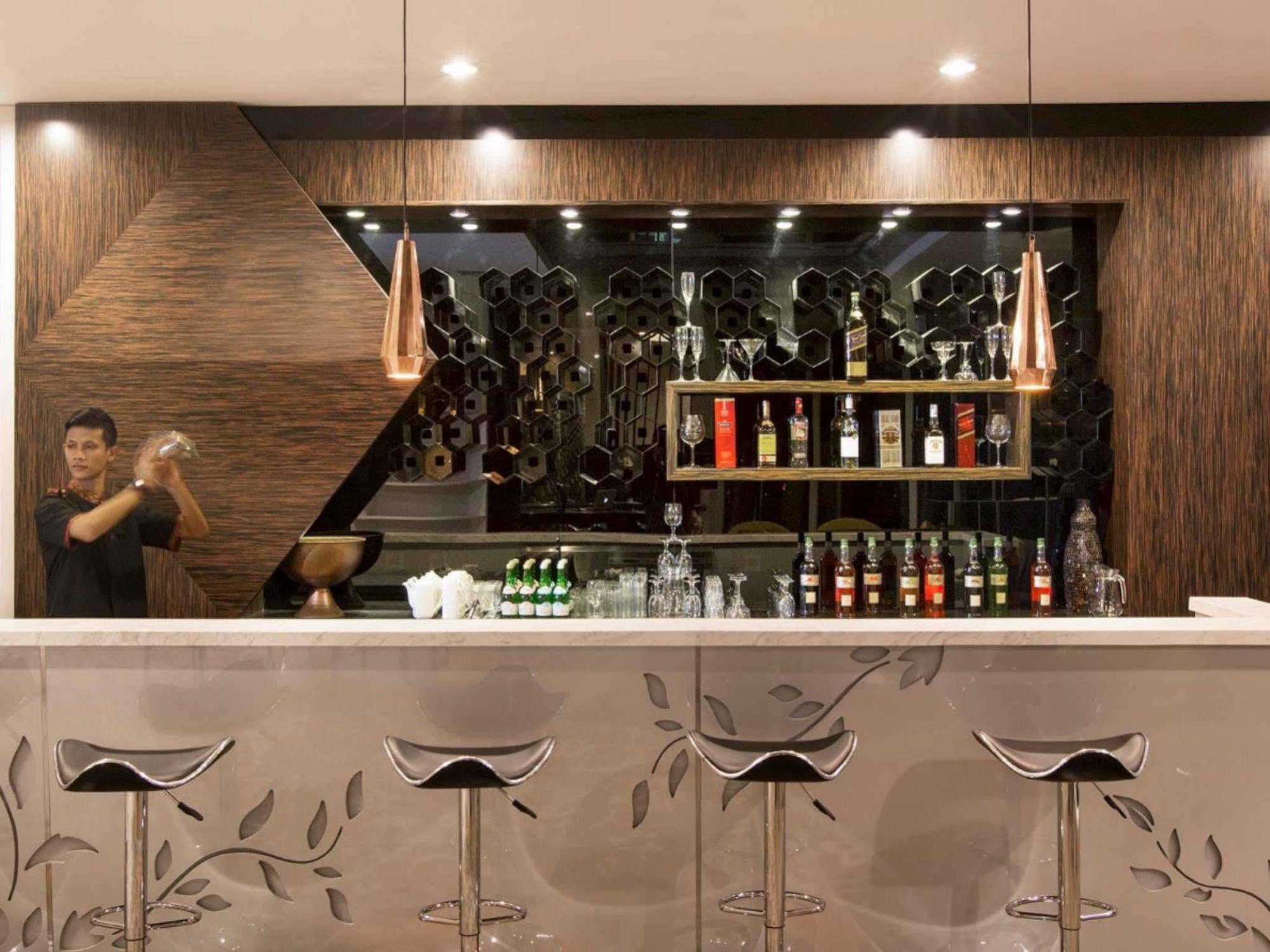 Aston Bellevue Radio Dalam Hotel Jakarta Exterior photo